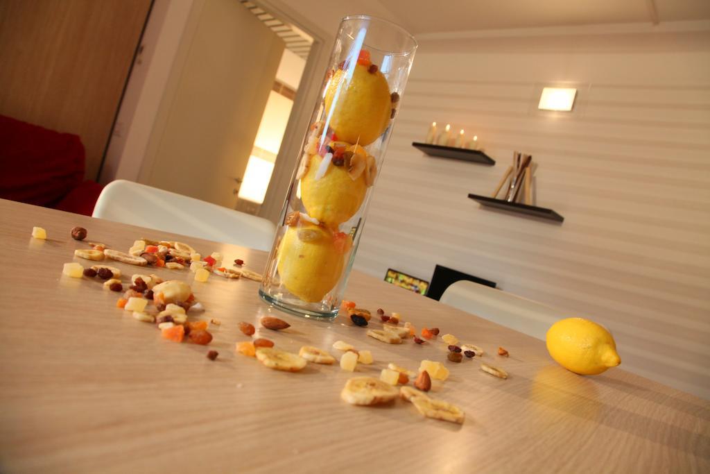 Residence Ilario Suite Hotel Річчоне Номер фото