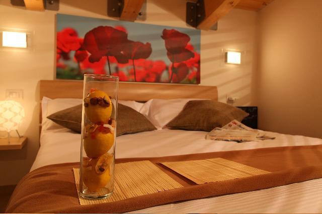 Residence Ilario Suite Hotel Річчоне Екстер'єр фото